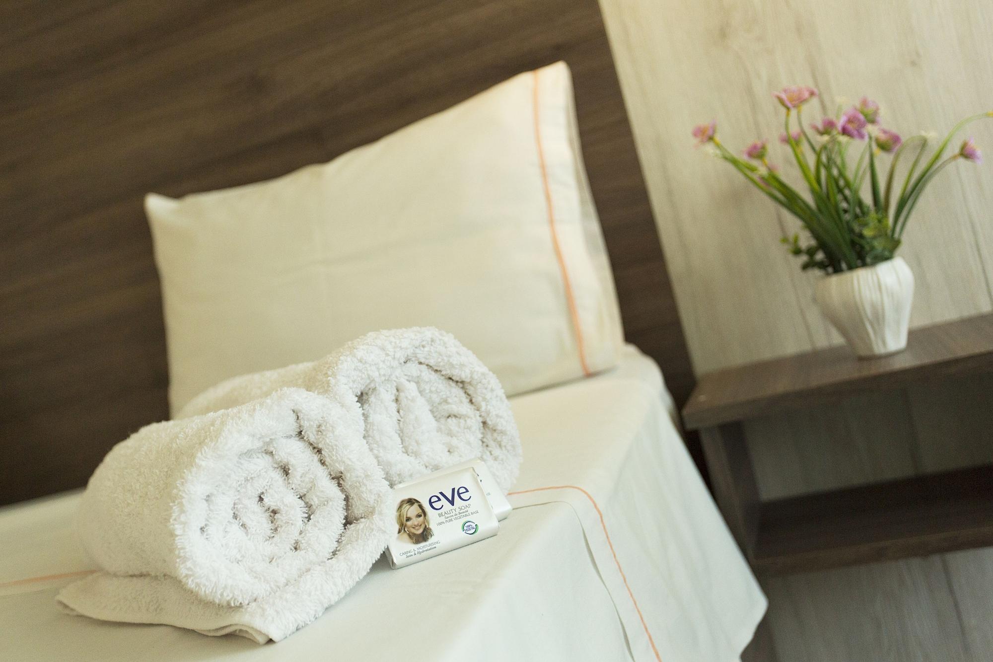 מאהבורג Ons Motel & Guest House מראה חיצוני תמונה