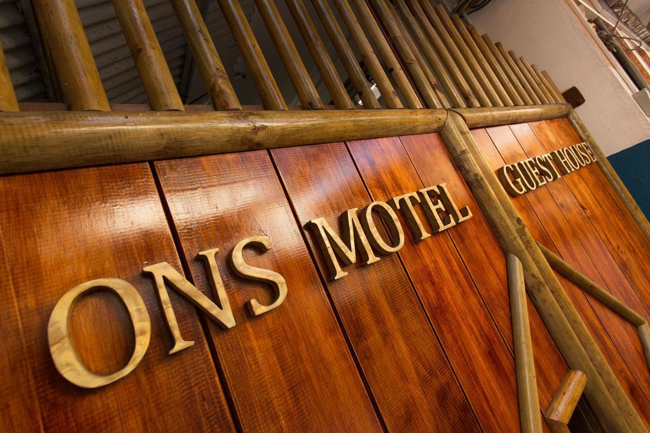 מאהבורג Ons Motel & Guest House מראה חיצוני תמונה